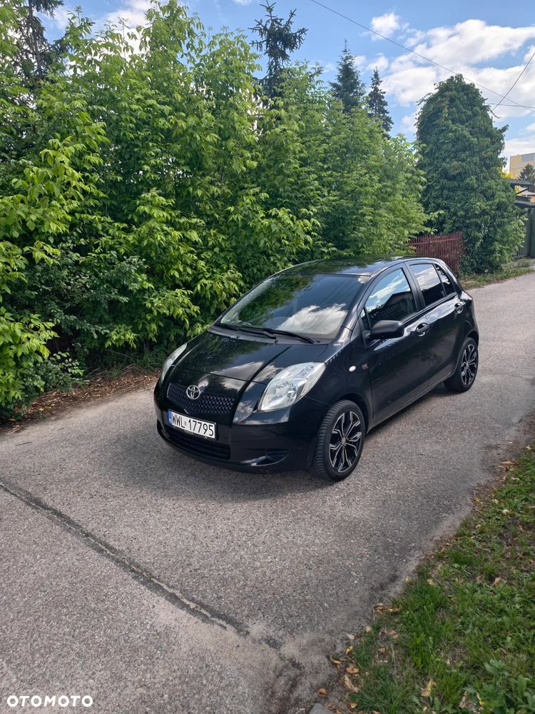 Toyota Yaris 1.3 Sol - 9