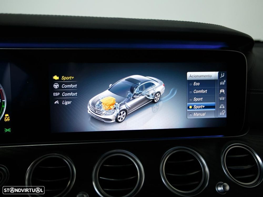 Mercedes-Benz E 300 de AMG Line - 25