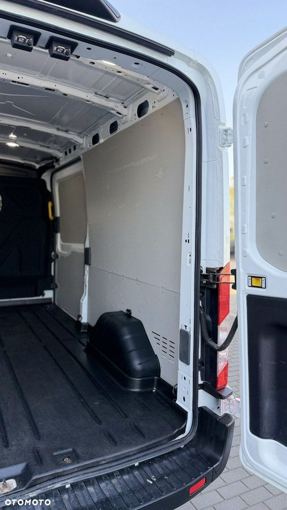 Ford Transit - 14