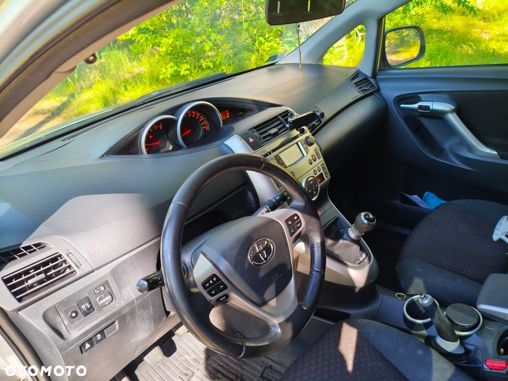 Toyota Verso 2.0 D-4D Sol plus 7os - 15
