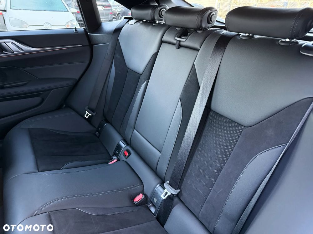 BMW Seria 4 420d xDrive M Sport - 30