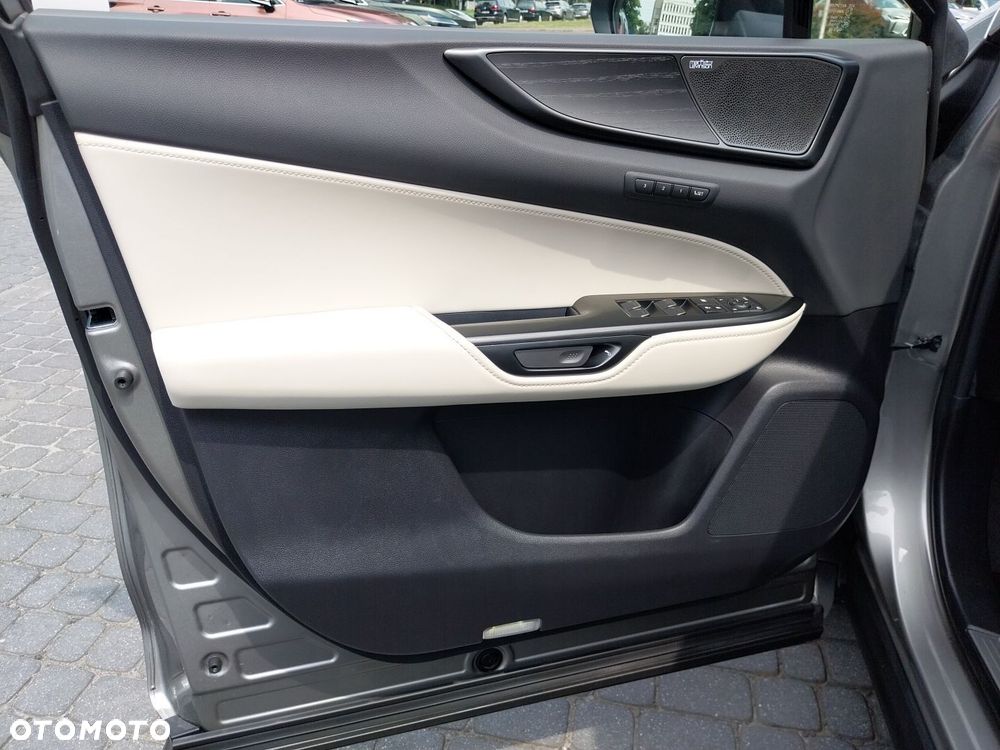 Lexus NX - 18