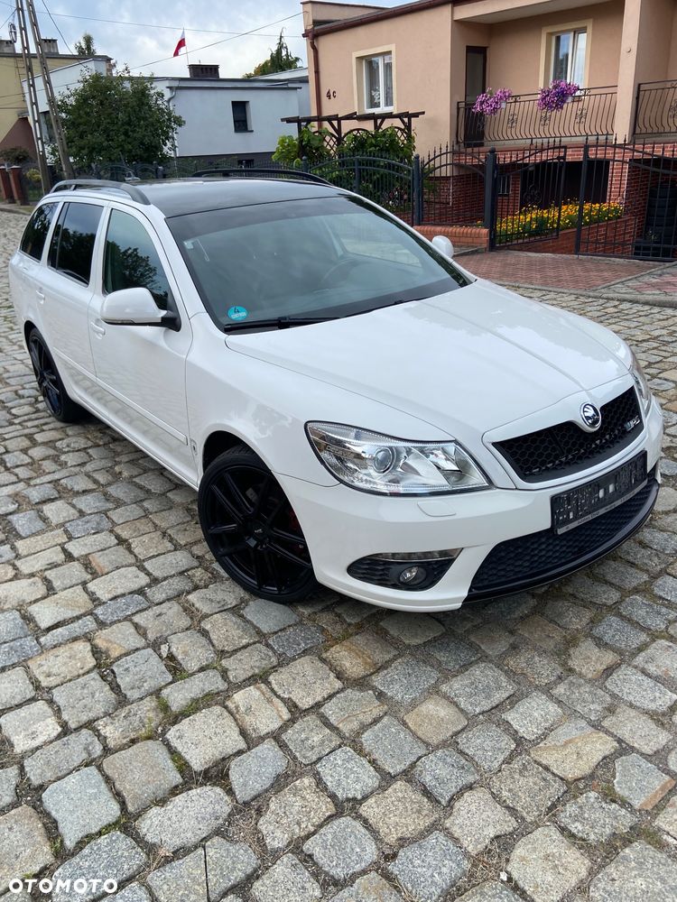 Skoda Octavia 2.0 TFSI RS - 1