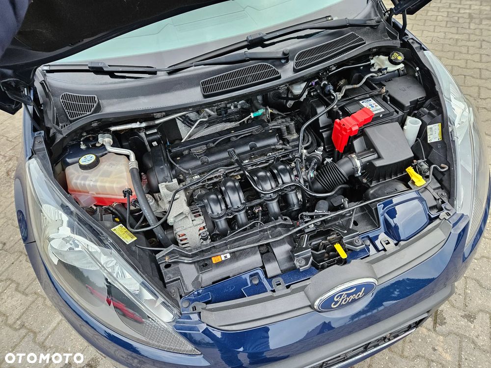 Ford Fiesta 1.25 Champions Edition - 21