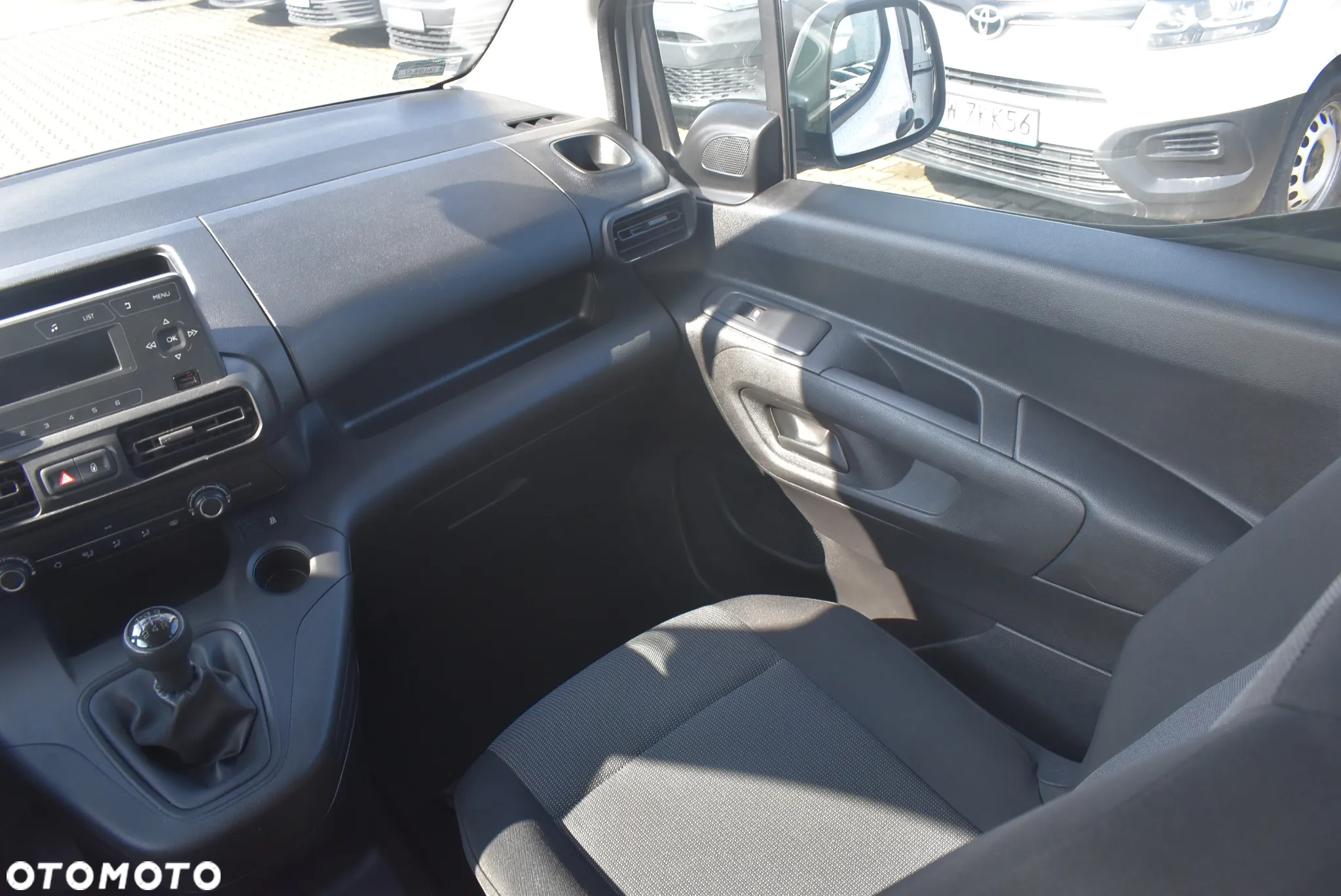 Toyota Proace City Verso Long 1.5 D-4D Business - 21