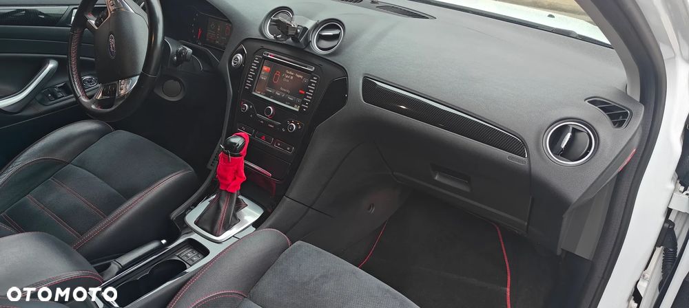 Ford Mondeo 2.0 EcoBoost ST-Line - 14