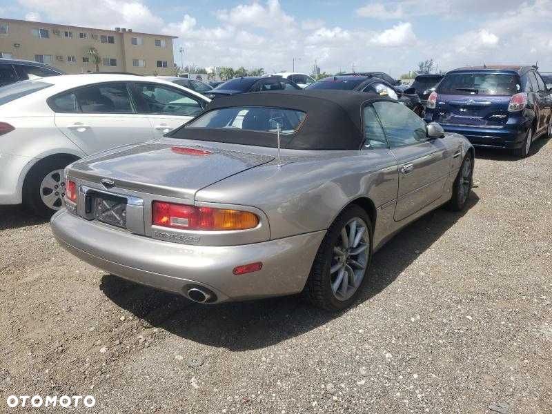 Części z Aston Martin DB7 Vantage 5.9L RWD z 2002 roku, wersja USA. - 4