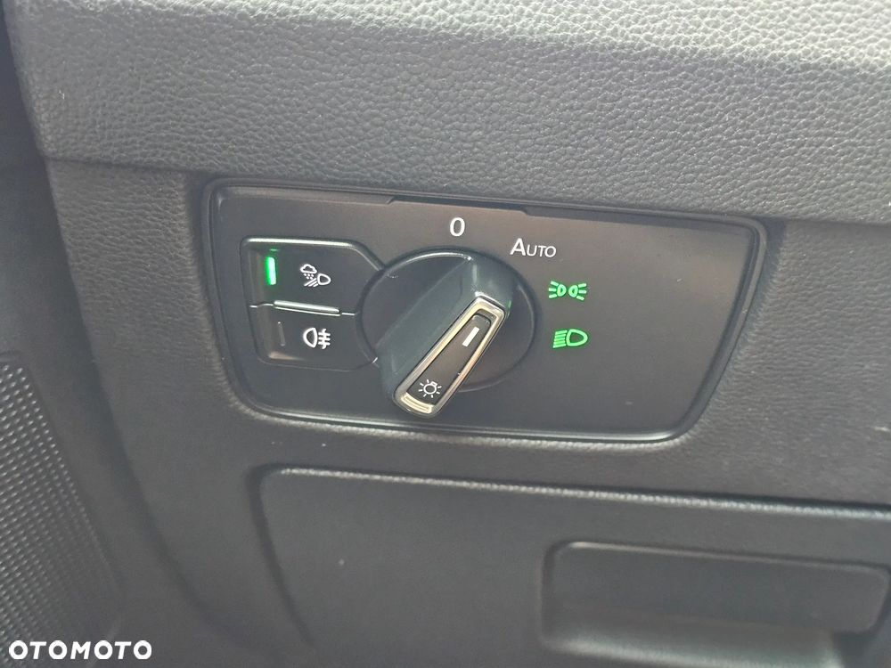 Volkswagen Arteon 2.0 TDI SCR Elegance DSG - 17