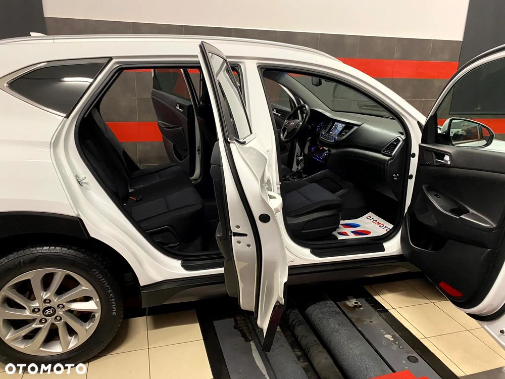 Hyundai Tucson 1.6 GDi 2WD Select - 25