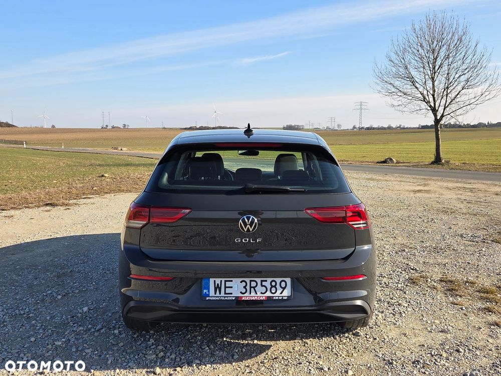Volkswagen Golf - 6