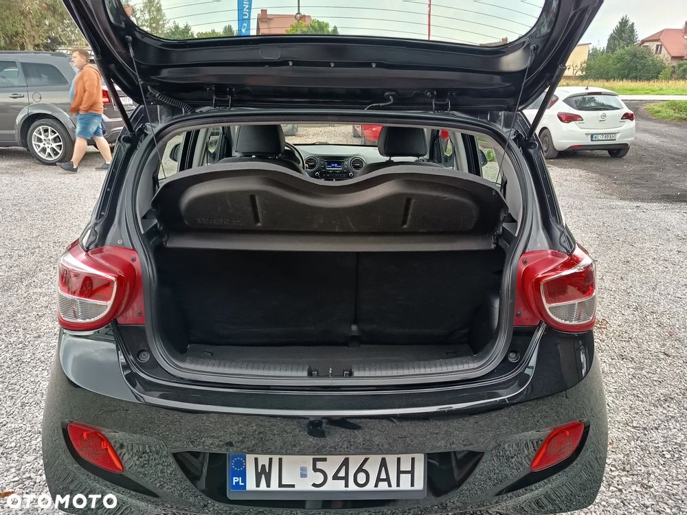 Hyundai i10 1.2 Fifa World Cup Edition - 29