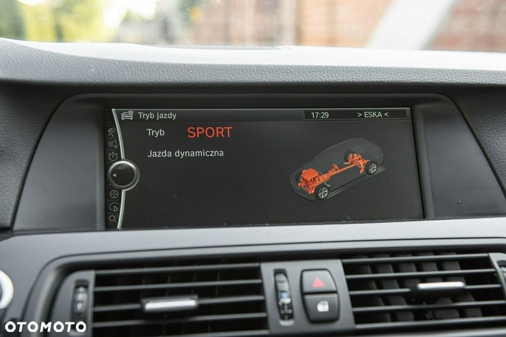 BMW Seria 5 520d Luxury Line - 22