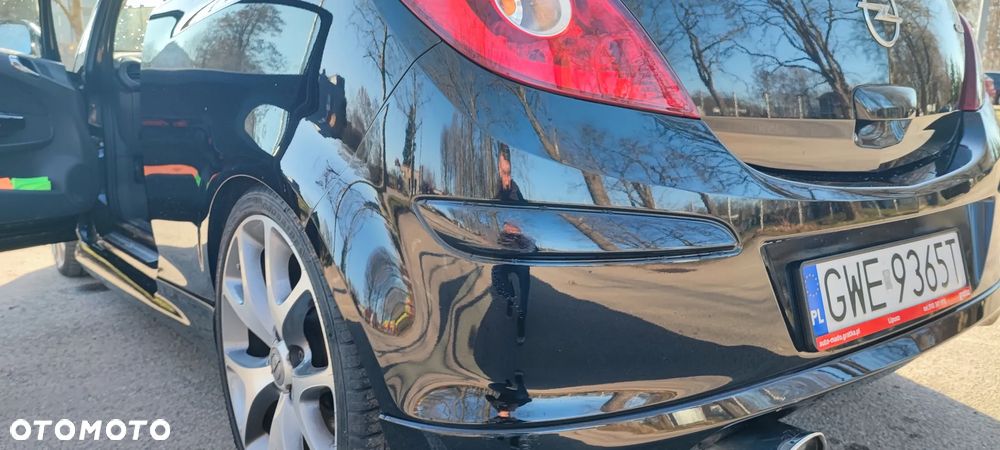 Opel Corsa 1.6T GSI - 25