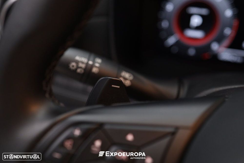 Nissan Juke 1.0 DIG-T N-Connecta NAV. DCT - 18