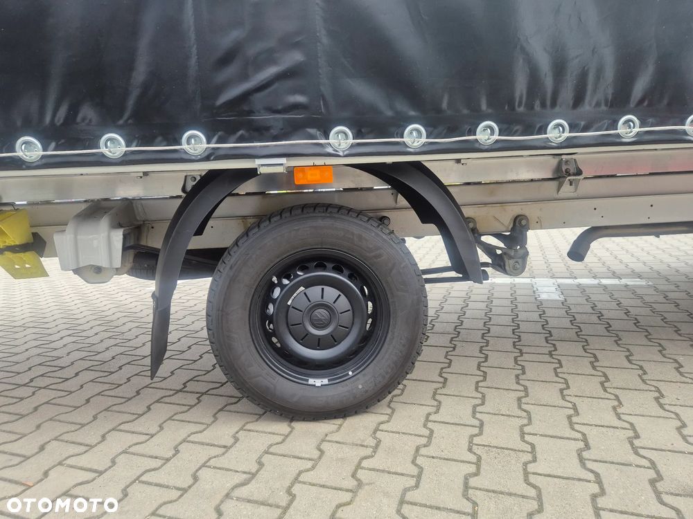 Volkswagen Crafter - 16