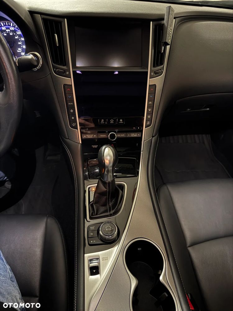 Infiniti Q50 - 16