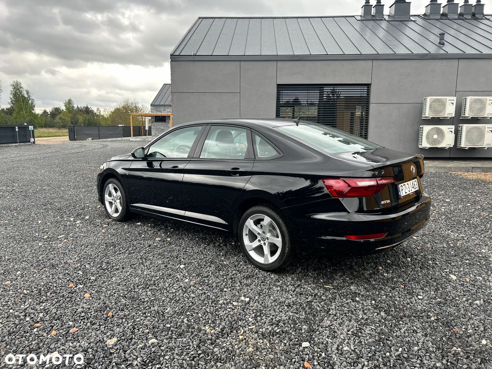 Volkswagen Jetta - 9