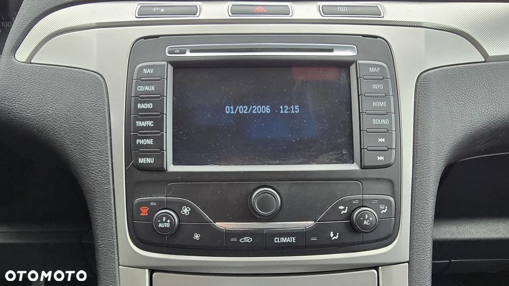 Ford S-Max - 24