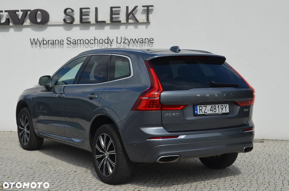 Volvo XC 60 T8 AWD Plug-In Hybrid Inscription - 4