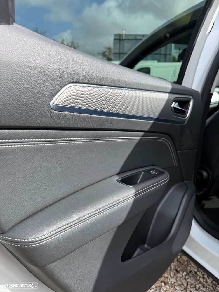 Renault Arkana 1.3 TCe Techno EDC - 28