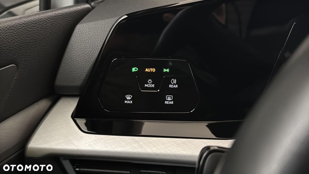 Volkswagen Golf Variant 2.0 TDI Life - 26