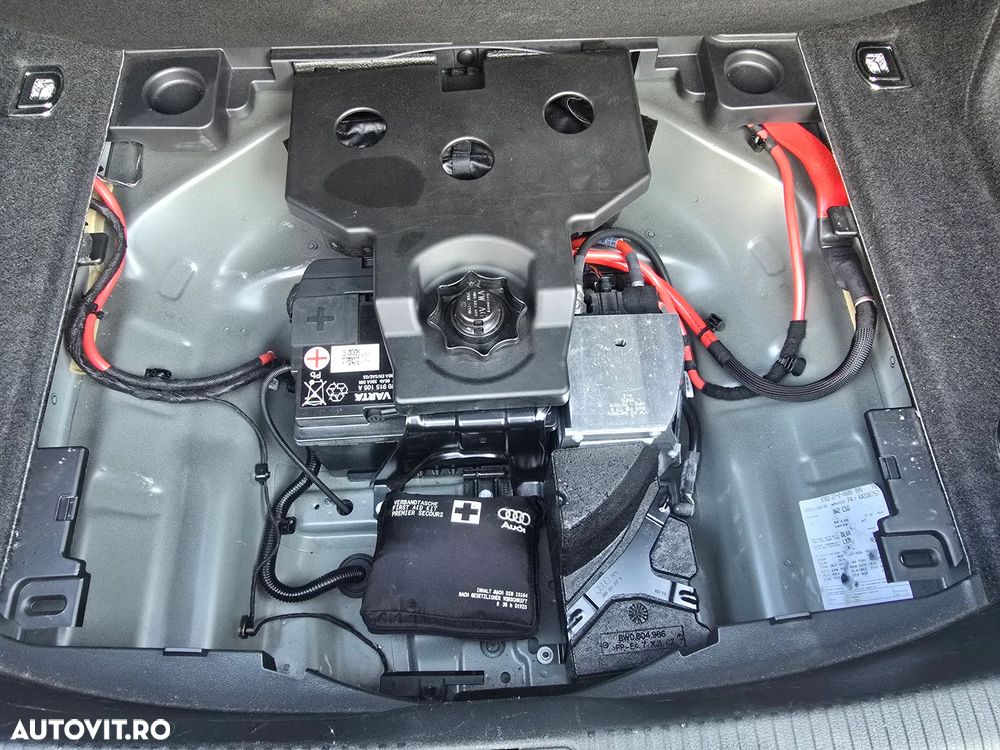 Audi A4 Limuzina 40 TFSI S tronic design - 20