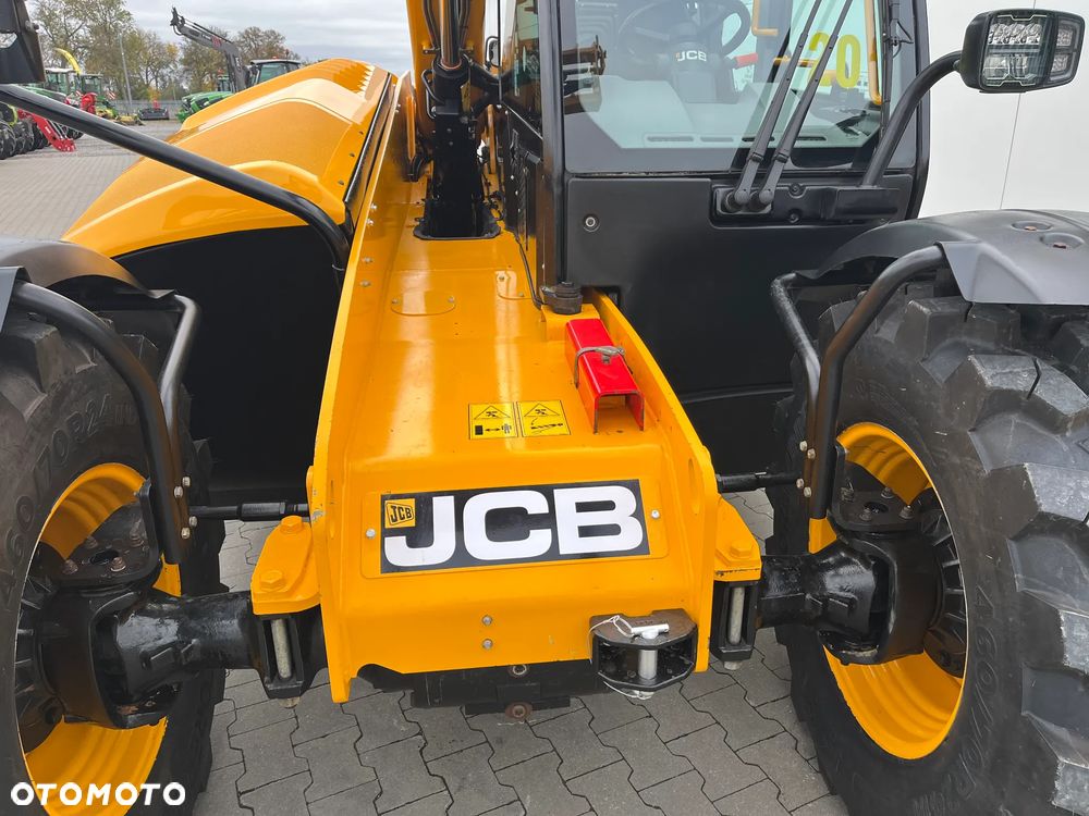 JCB 532-70 AgriSuper Stage V - 10