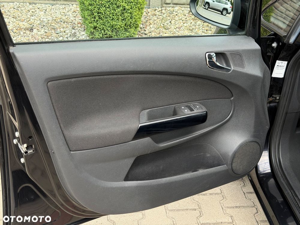 Opel Corsa 1.4 16V Navi - 20