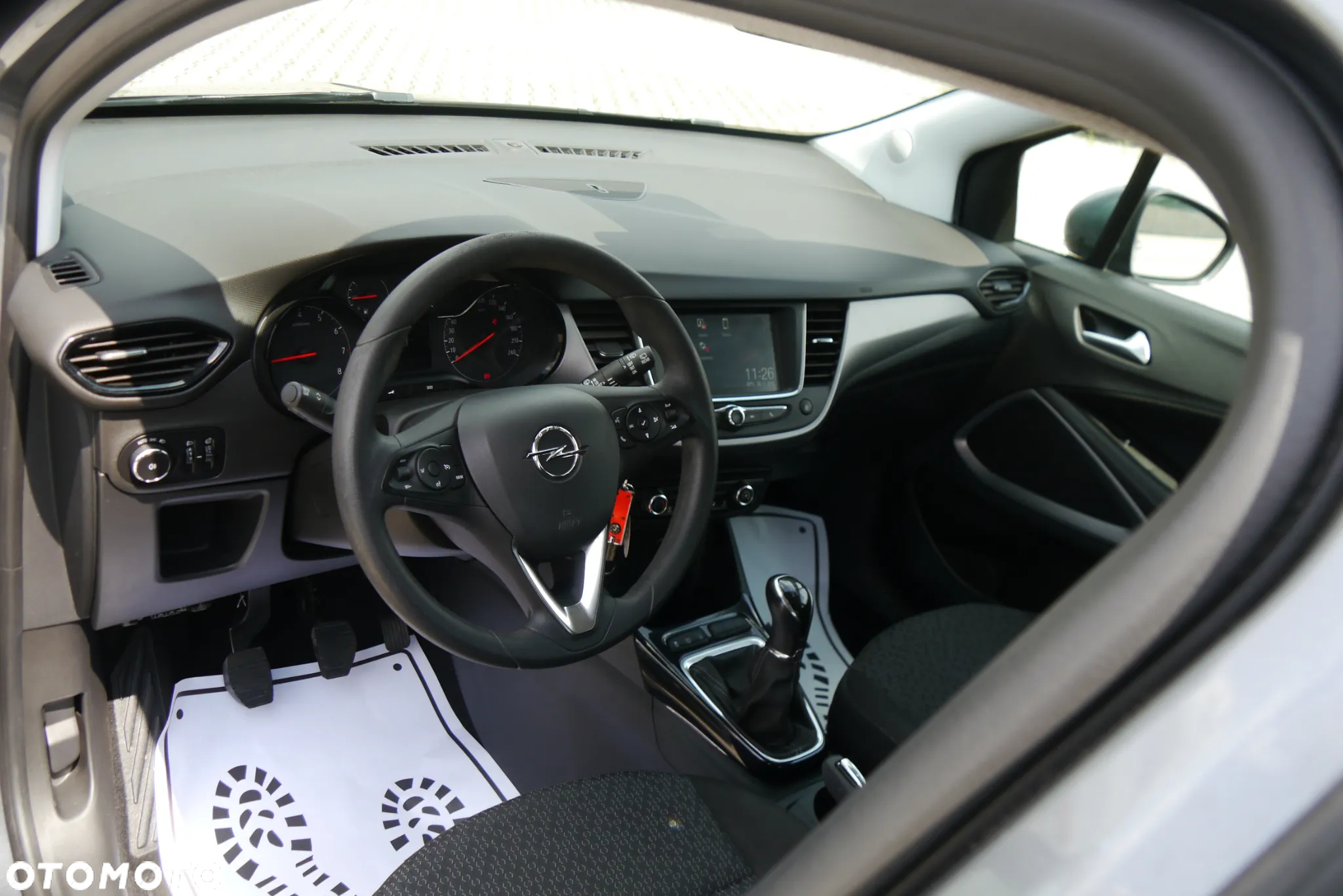 Opel Crossland X - 12