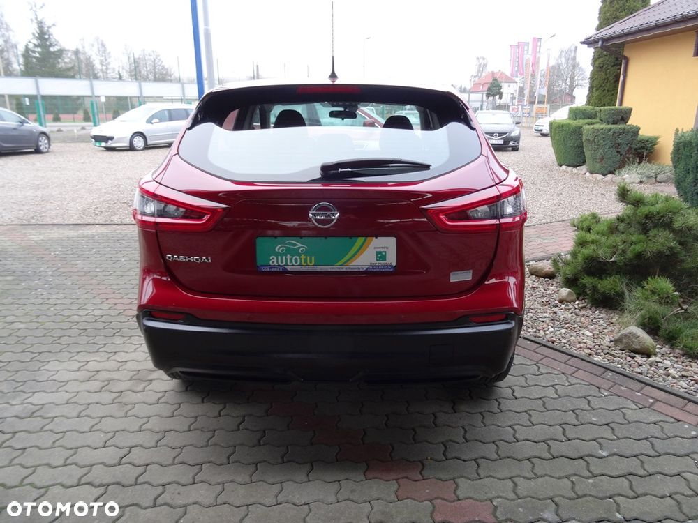 Nissan Qashqai 1.6 DCi N-Connecta - 6