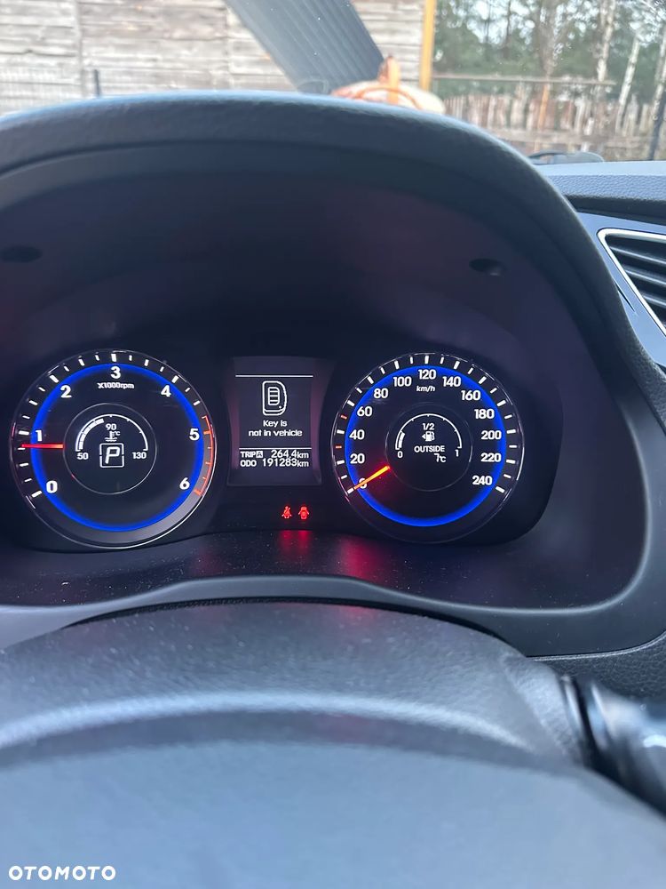 Hyundai i40 1.7 CRDi Comfort + - 25