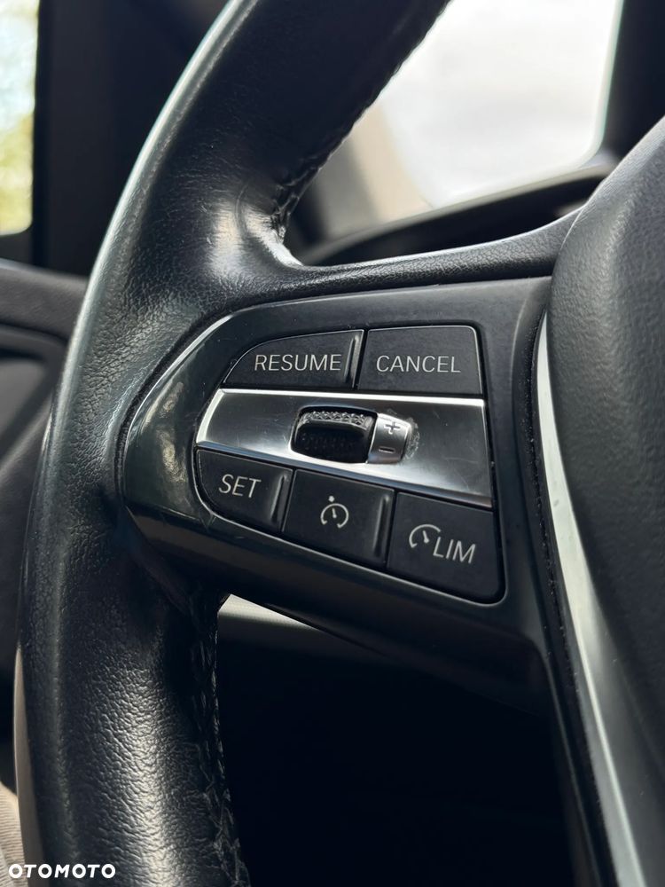 BMW Seria 2 218i - 23