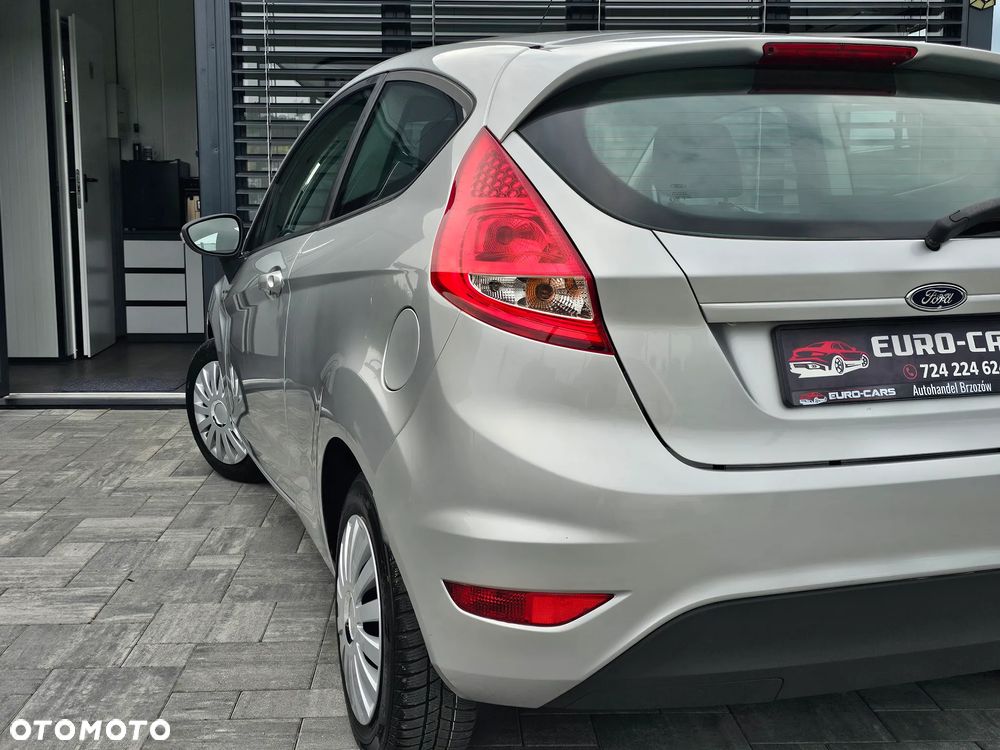 Ford Fiesta 1.25 Trend - 32