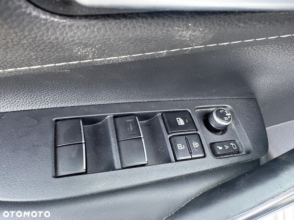 Toyota Corolla 1.8 Hybrid Style - 35