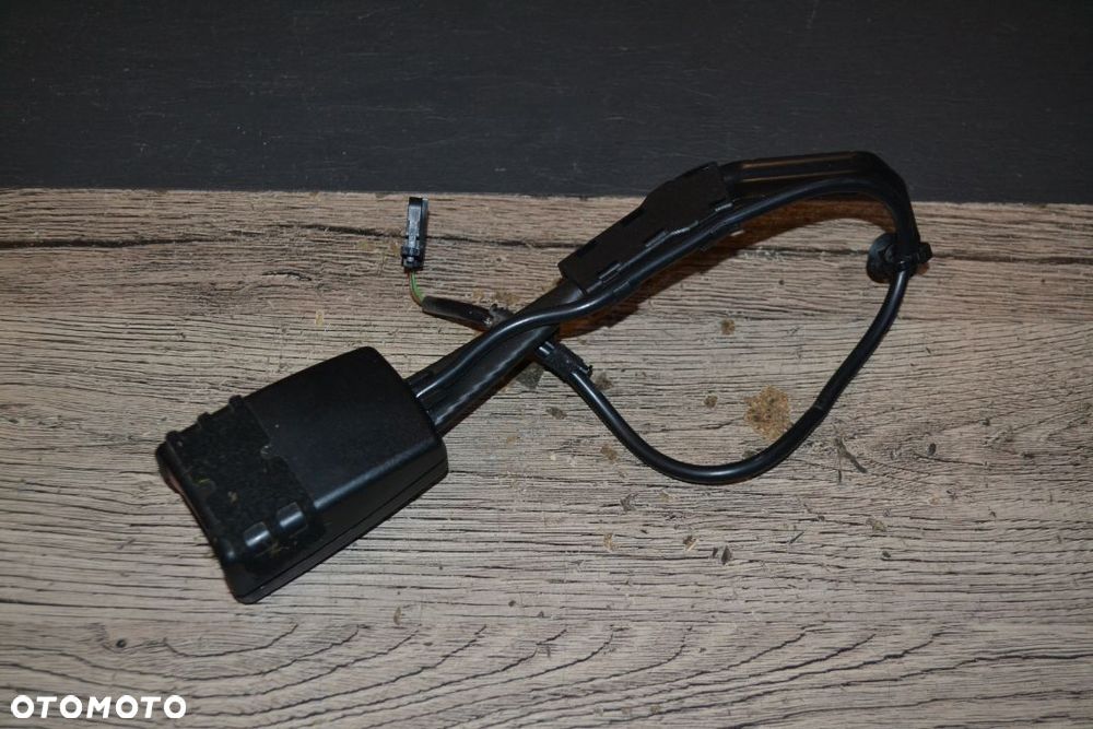 AUDI A3 8P ZAPIĘCIE PASA BEZPIECZEŃSTWA PRAWE 8P0857756E - 2