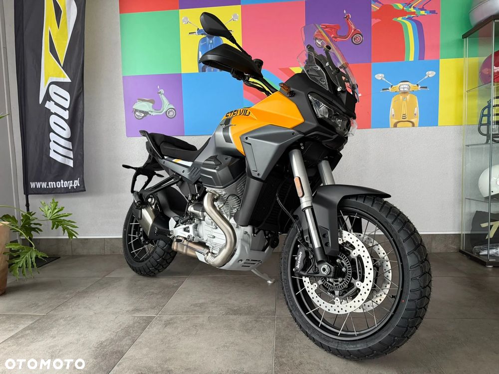 Moto Guzzi Stelvio - 4