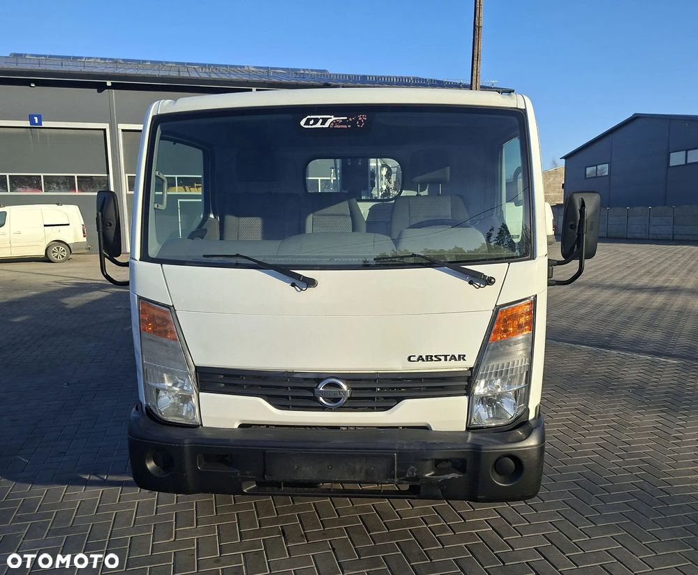 Nissan CABSTAR Cela DT21 21M - 3