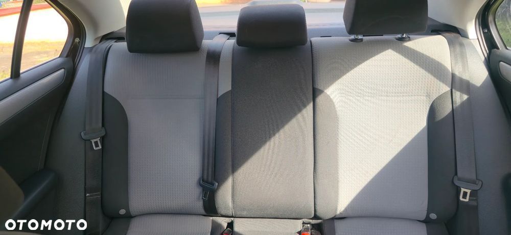 Volkswagen Jetta - 22