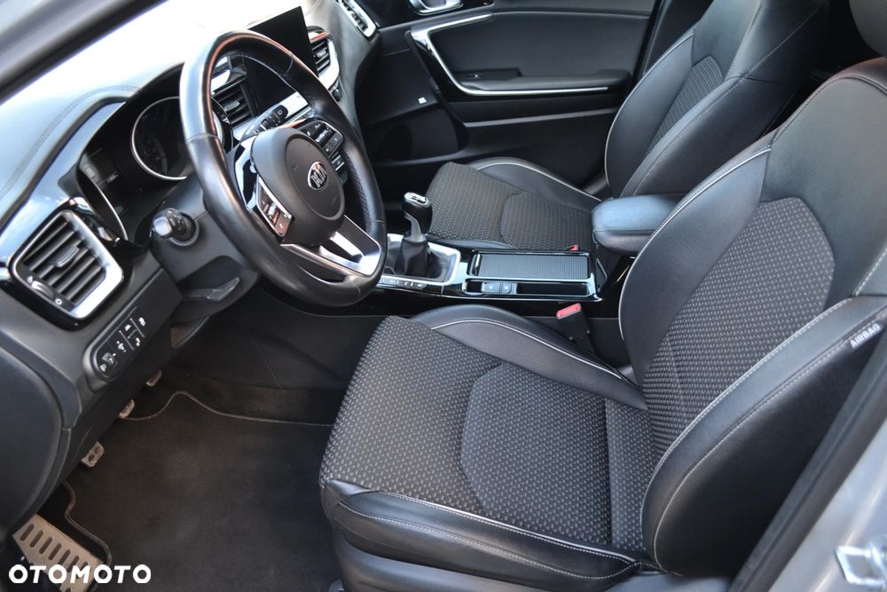 Kia Ceed 1.4 T-GDI OPF Spirit - 10