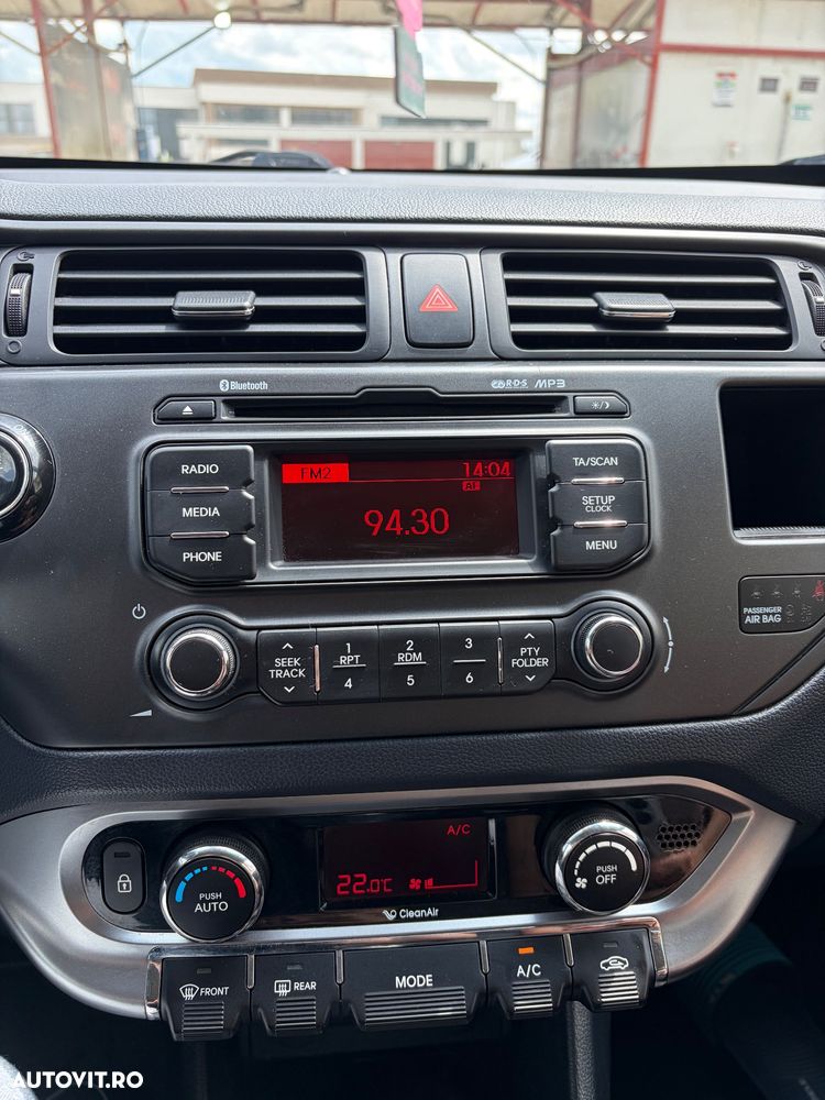 Kia Rio 1.4 DSL Comfort - 3