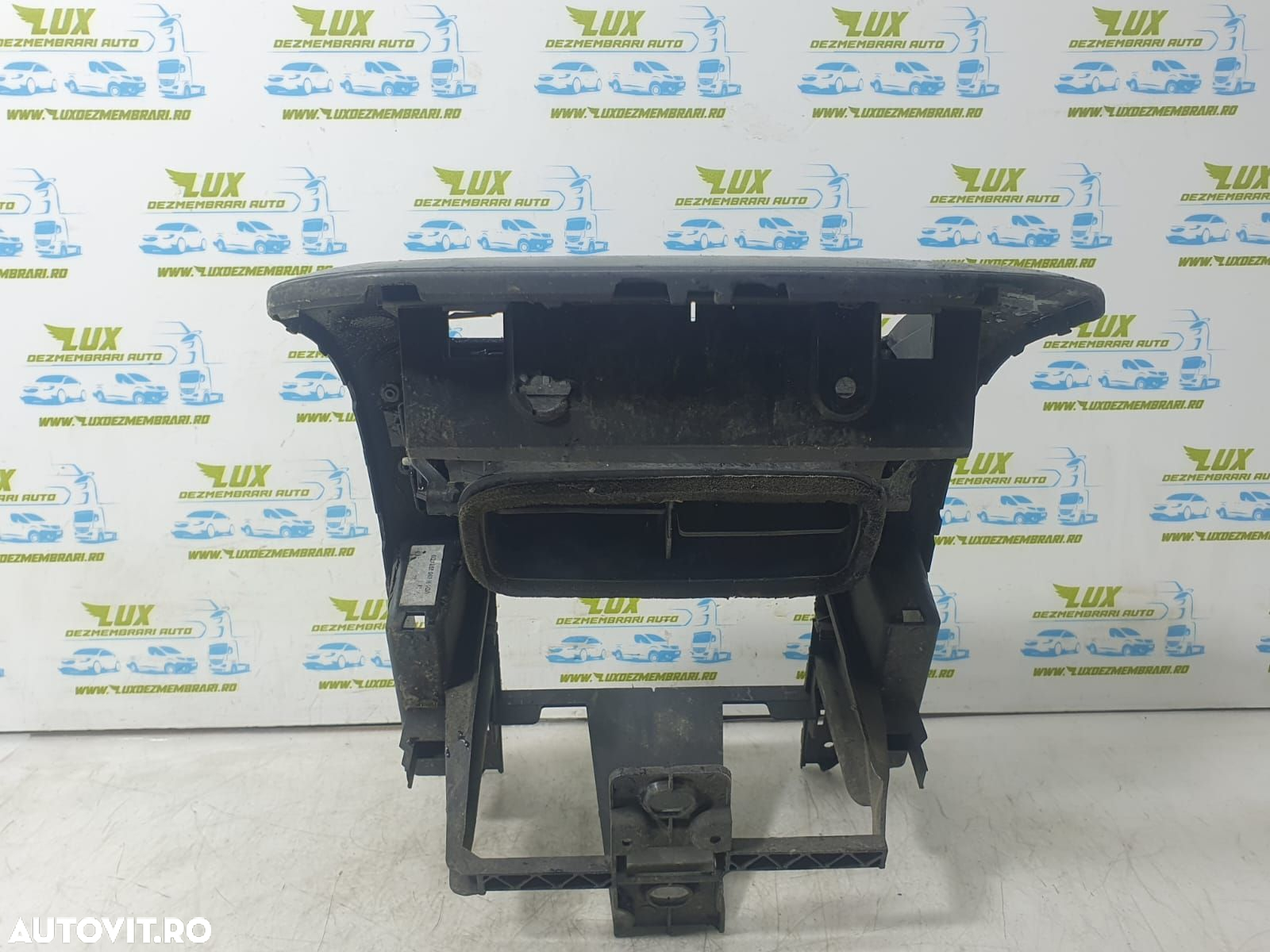 Consola centrala t0015839 Volkswagen VW Polo 4 9N  [din 2001 pana  20 - 2
