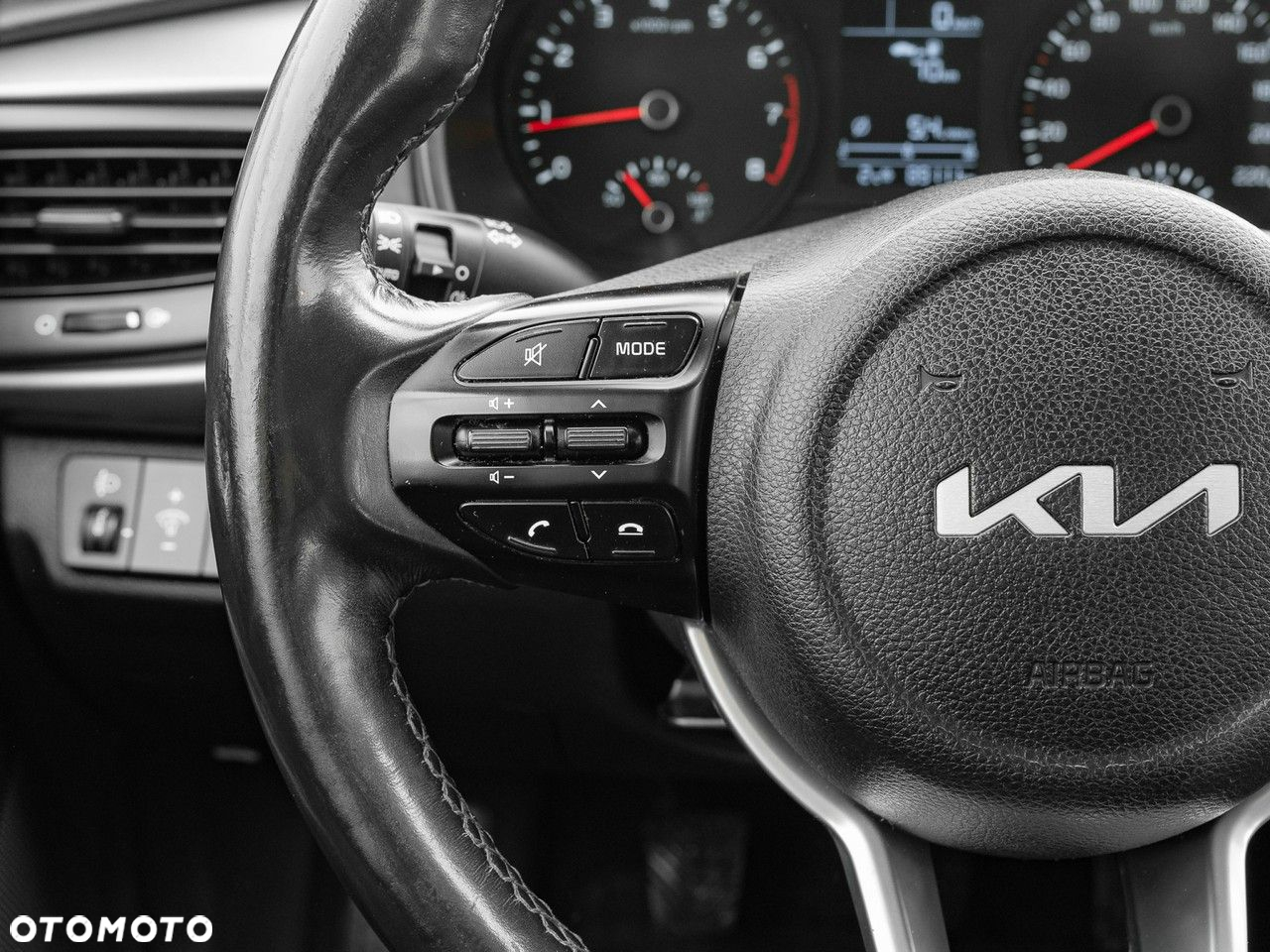 Kia Rio 1.2 M - 17