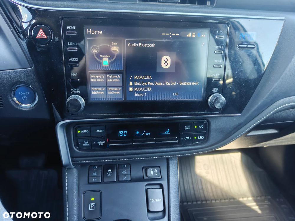 Toyota Auris Hybrid 135 Premium - 13