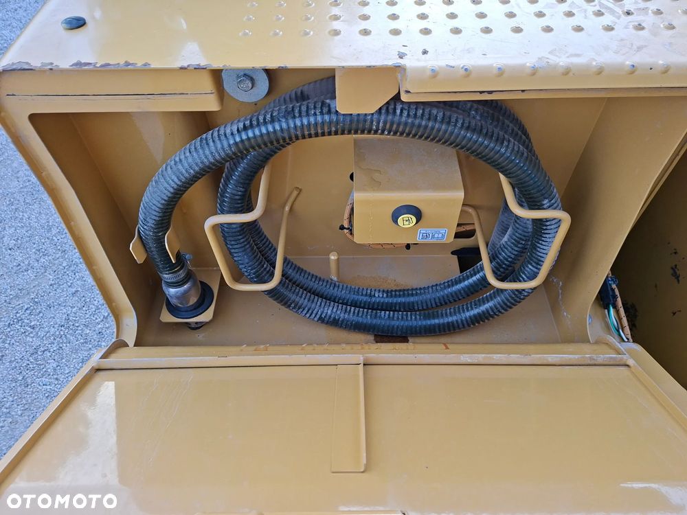 Caterpillar CAT 326 FL - 27