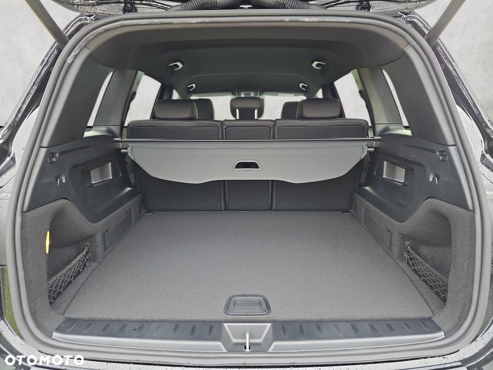 Mercedes-Benz GLB - 17