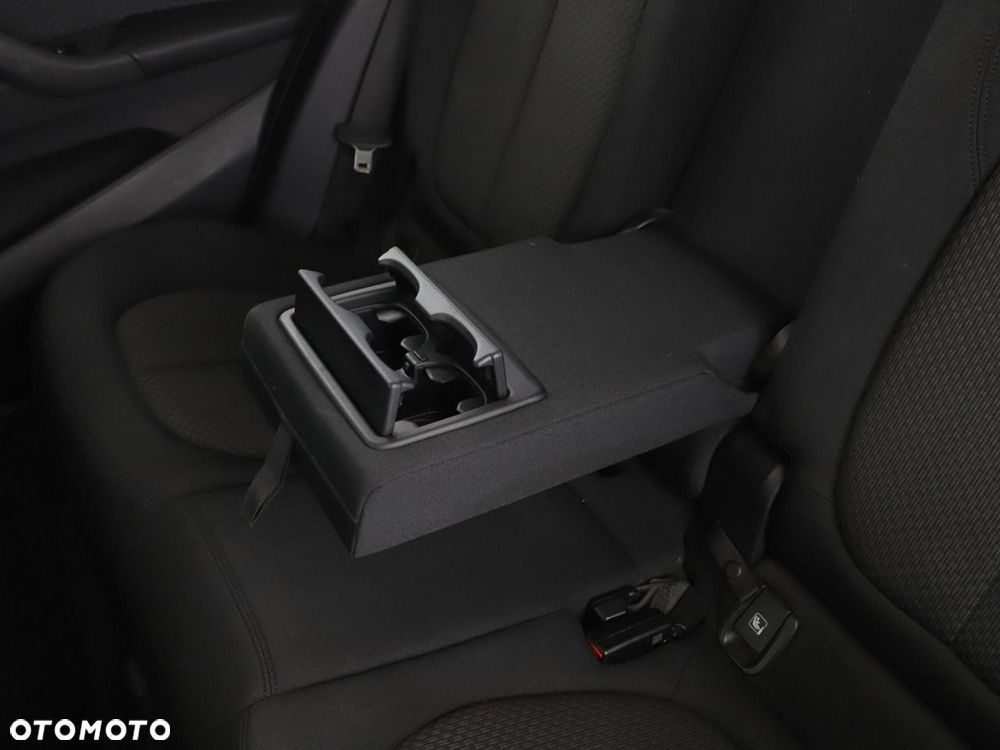 BMW X1 xDrive18d Advantage - 35