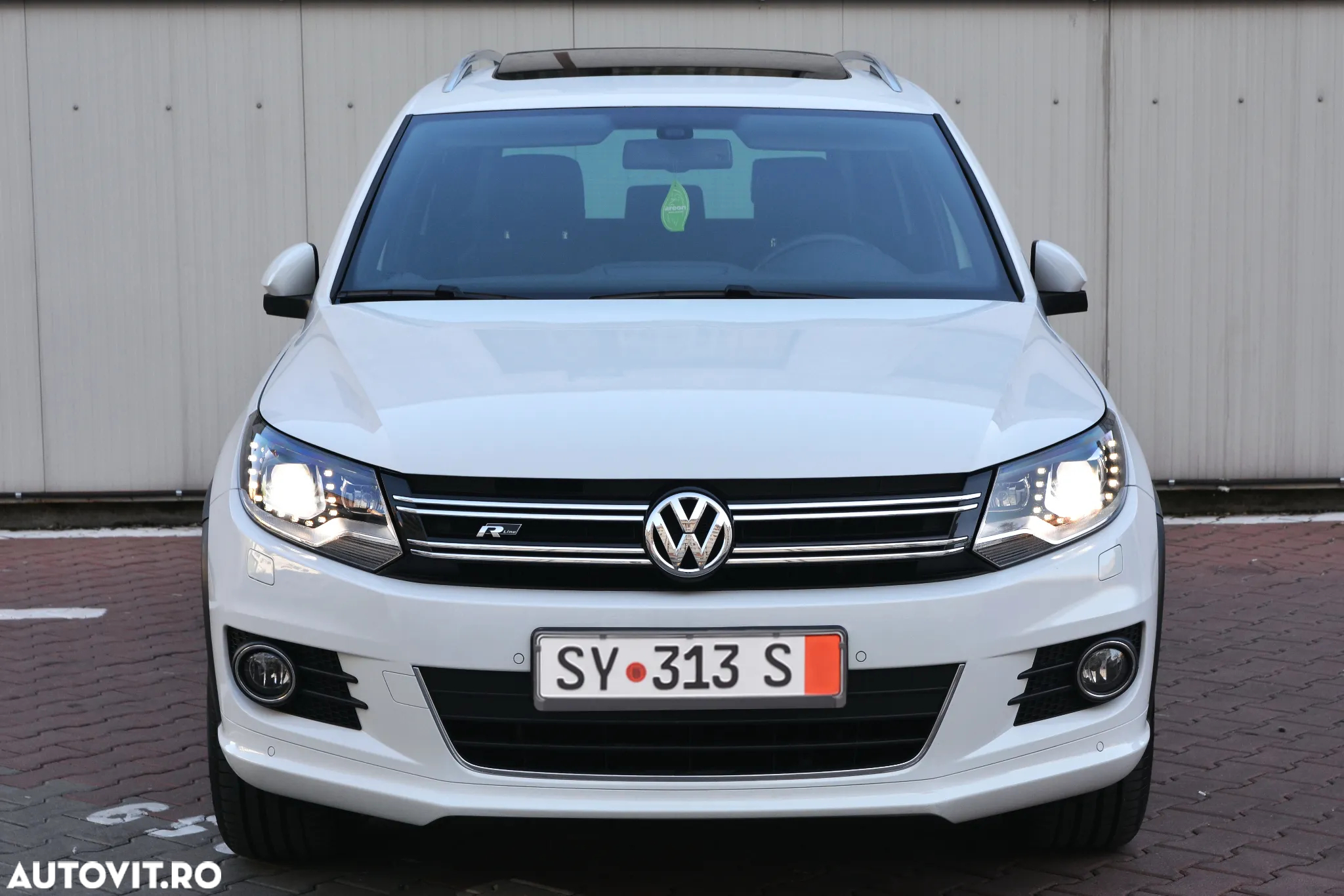 Volkswagen Tiguan 2.0 TDI DPF 4Motion BlueMotion Technology DSG Sport & Style - 3