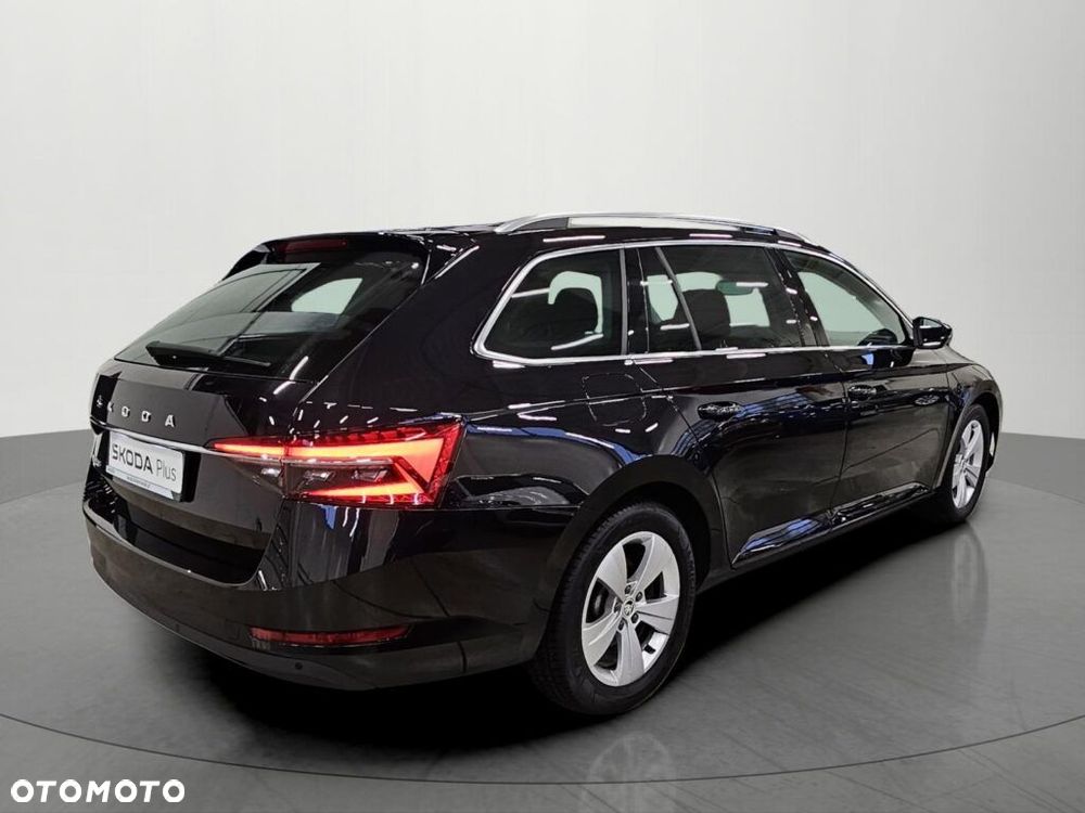 Skoda Superb 2.0 TDI SCR Style DSG - 9