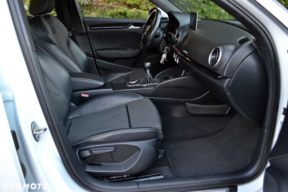 Audi A3 Sportback 2.0 TDI quattro S line Sportpaket - 24