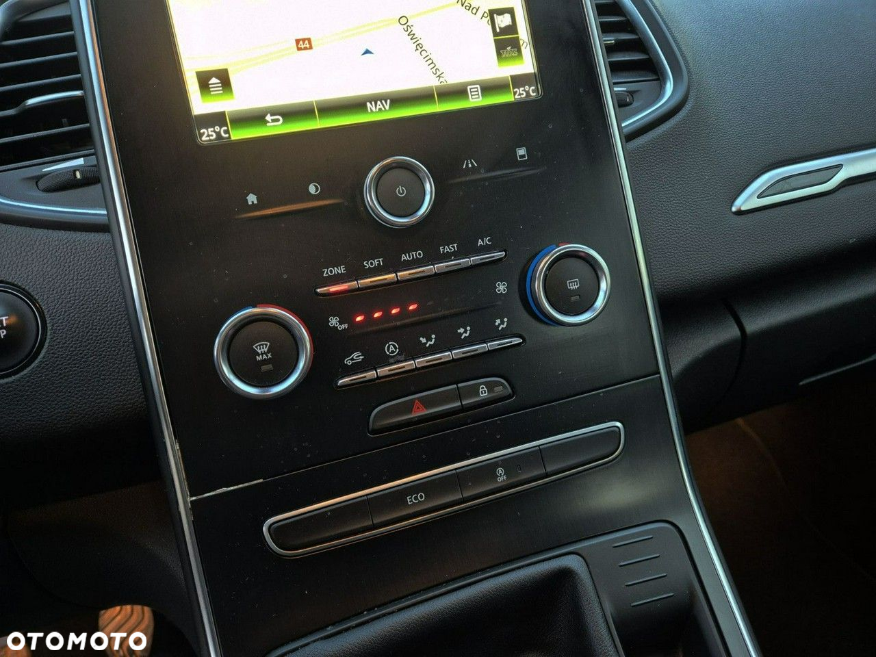 Renault Grand Scenic - 13